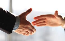 diplasiase-tis-poliseis